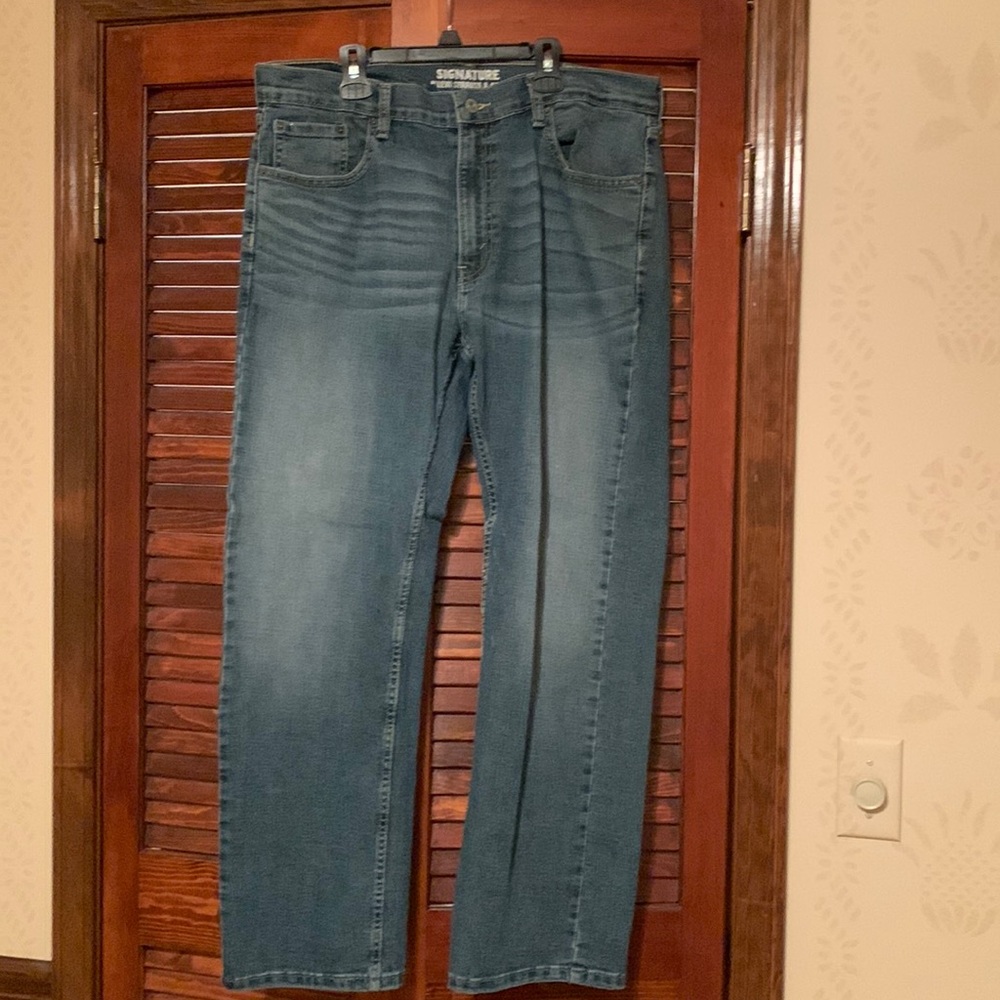 Men’s 36x30 Signature Levi Strauss S61 Relaxed Fit Jeans